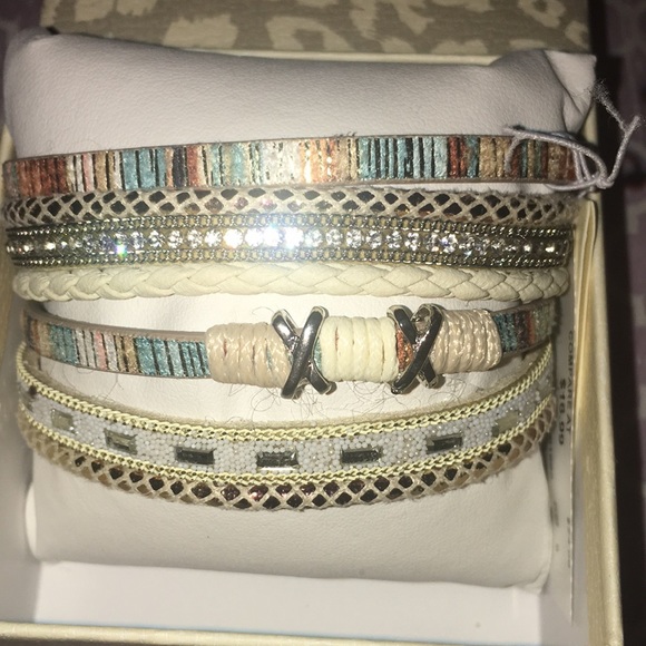 SAACHI Genuine leather stacked bracelet with magnetic clasp NEW in box - Picture 2 of 6